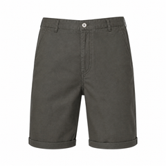 PANTALONES CORTOS ORVIAN ESTILO RELAJADO · ELEGANCIA CONTEMPORÁNEA